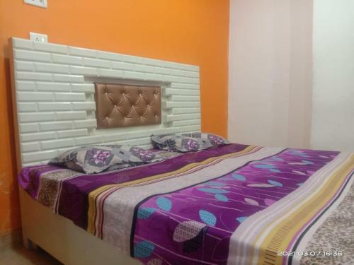 Lodge Priya Hotel
