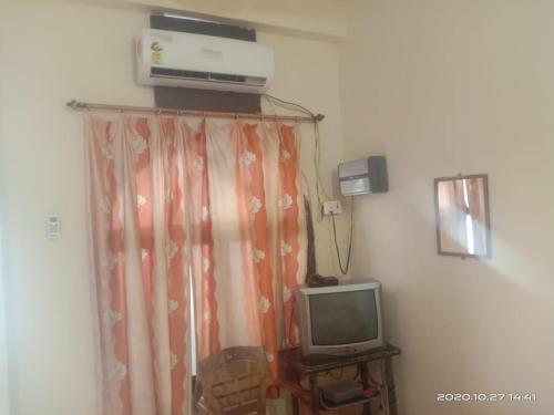 Lodge Priya Hotel