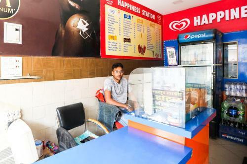 Vaccinated Staff - Oyo 71693 Starlight Hotel