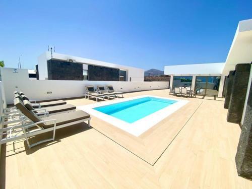 Luxury Villa Olivia 3 Beds - 3 Baths