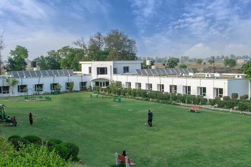 Hotel Sanjeevani Kaya Shodhan Sansthan