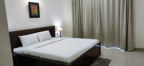 Luxurious 3 Bhk Apart With Pool And Gym