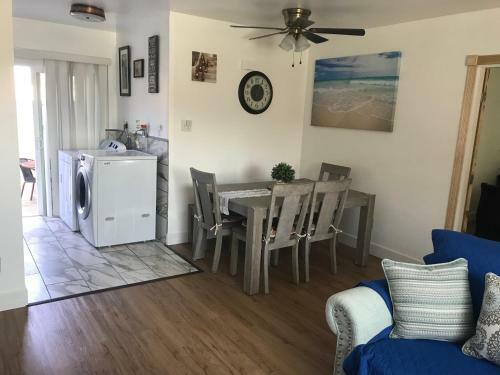Meticulous Private House At Camarillo Heights, Ca