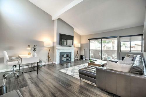 Apartamento Modern Chic Condo With Balcony 5 Mi To Beach!