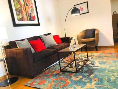 Uc Davis Jumbo 4bd/3ba House W/w/d