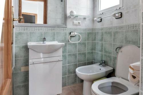Fabulous Holiday Home With Private Swimming Pool