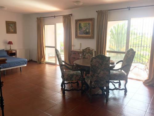 Beautiful Villa Montebello In Benajarafe With Private Salt Pool