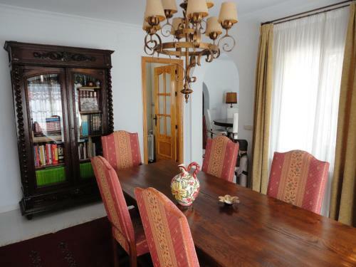 Beautiful Villa Montebello In Benajarafe With Private Salt Pool