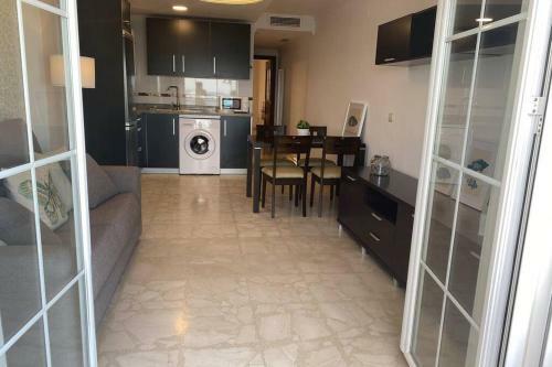 Apartamento Primera L�nea Playa. Vistas Al Mar