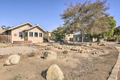 Lake Elsinore Escape Walk To Beach And Main St