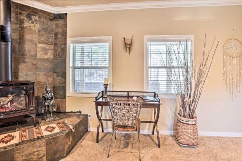Huge Lake Arrowhead Home With 3 Decks And Grill!