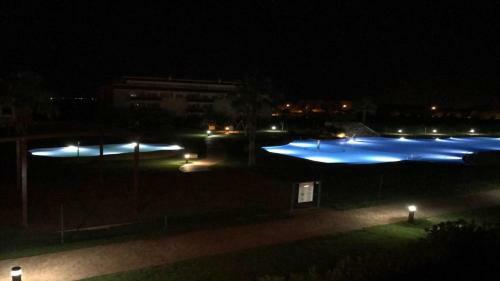 Excepcional Chalet Adosado de Lujo "vente Al Para�so"