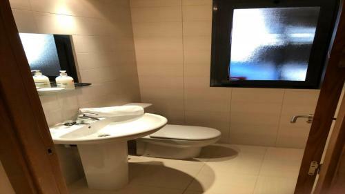 Excepcional Chalet Adosado de Lujo "vente Al Para�so"