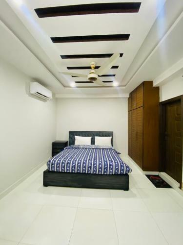 2 Bed Luxury Apartment E11 For Family