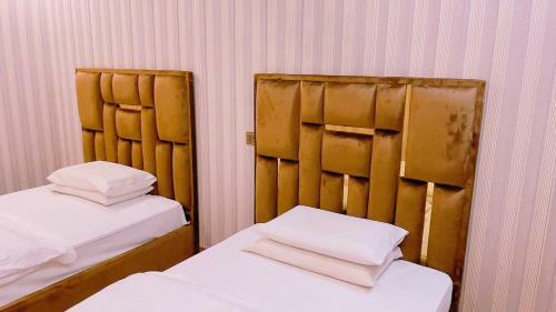 Hostal Sapphire Guest House