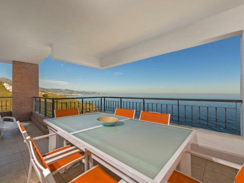 Apartment Amazing 3 Bedrooms Front Sea View