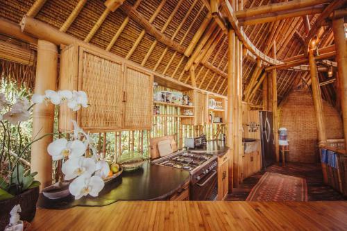 Villa Tower House - 4 Bds Eco Bamboo House, River View