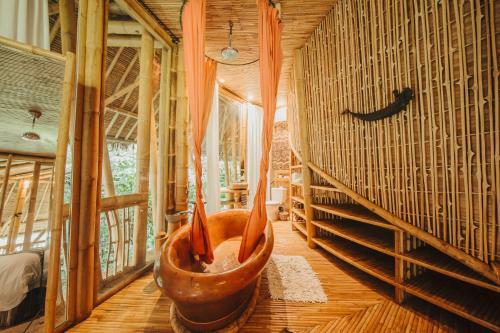 Villa Tower House - 4 Bds Eco Bamboo House, River View