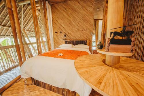 Villa Tower House - 4 Bds Eco Bamboo House, River View