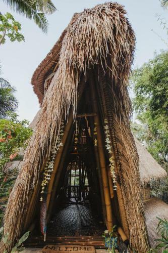 Villa Tower House - 4 Bds Eco Bamboo House, River View
