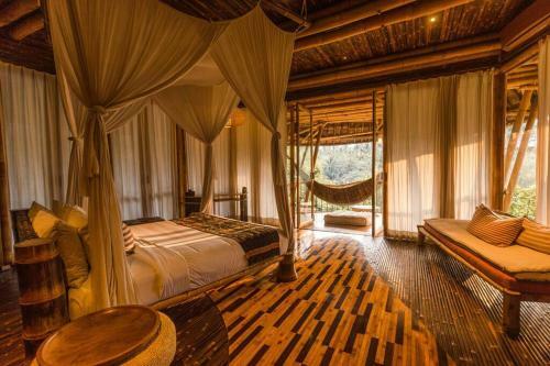 Villa Sharma Springs 5 Bds Luxurious Bamboo Mansion Pool
