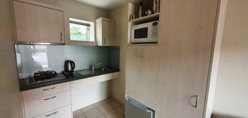 Majestic Court 802 - Central Christchurch Studio