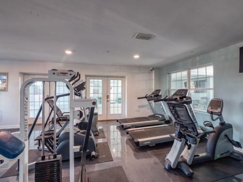 Immaculate Condo Prime Orange Beach Location With Spectacular Views