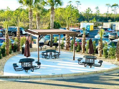 Immaculate Condo Prime Orange Beach Location With Spectacular Views