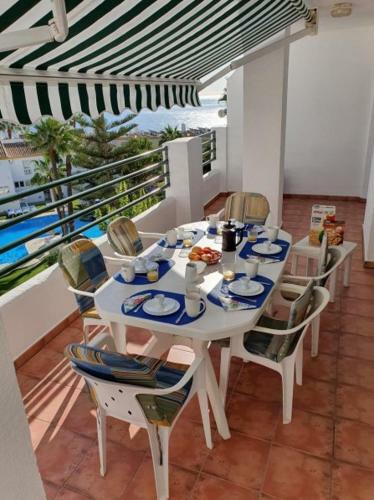 Lets In The Sun Marina Sun Apartment
