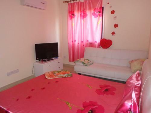 2-bedroom Apartment With Swimming Pool In Larnaca