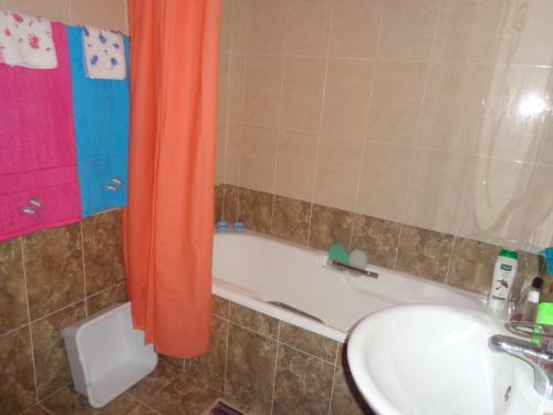 2-bedroom Apartment With Swimming Pool In Larnaca