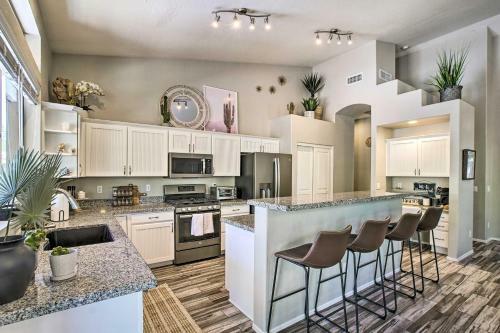 Idyllic Mesa Home With Pool And Outdoor Kitchen!