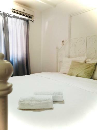 Apartamento 2 Bed Cottage With Pool & Garden
