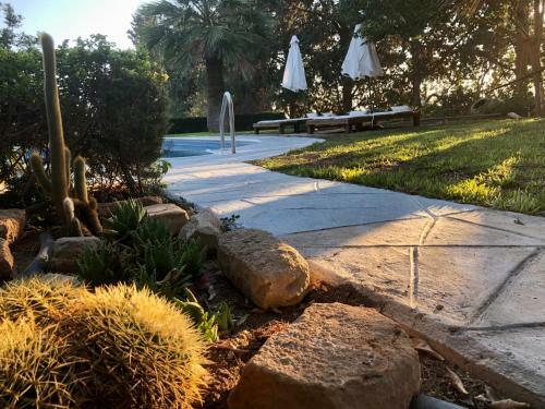Apartamento 2 Bed Cottage With Pool & Garden