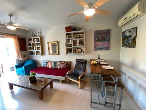 Apartamento Retro N? Boujee 1br Apt With Pool And Balcony