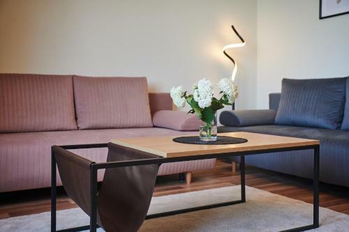 Freshly Renovated Family Apartment