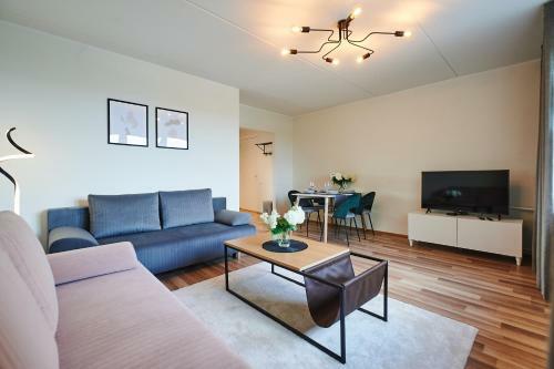 Freshly Renovated Family Apartment