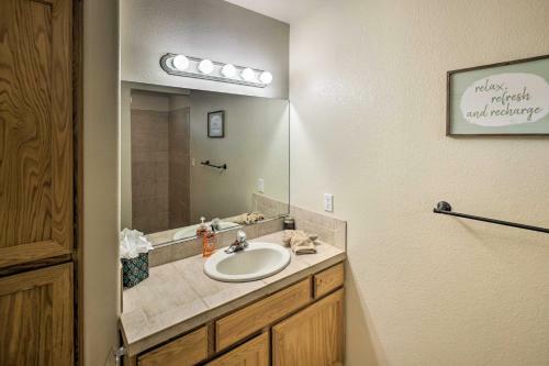 Lake Havasu City House With Fire Pit And Grill!
