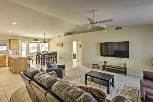 Lake Havasu City House With Fire Pit And Grill!