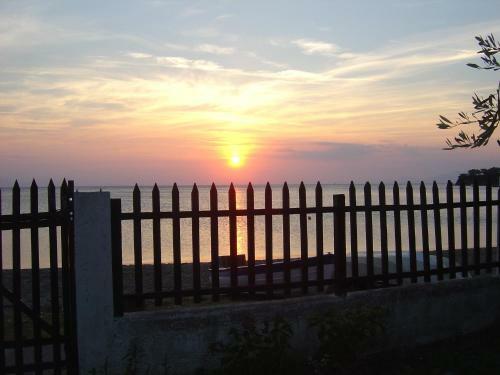Villa Beachfront Home For 8, Kalifteri Beach, Afissos
