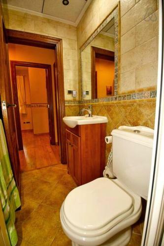 Arenales Great Home With Ac, Pool And Barbecue