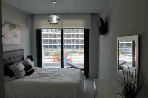 Infinity View Lovely Apartment