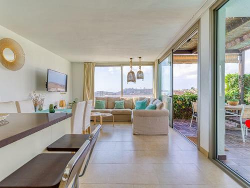 Salobre Villas Golfers