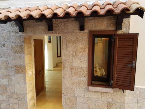 Afitos Holiday Home