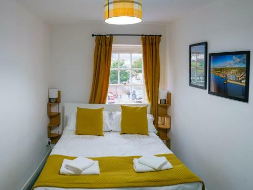 Apartamento Pass The Keys Modern 2 Bed Flat Overlooking Aberaeron Harbour