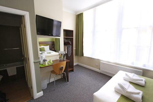 Surtees Hotel