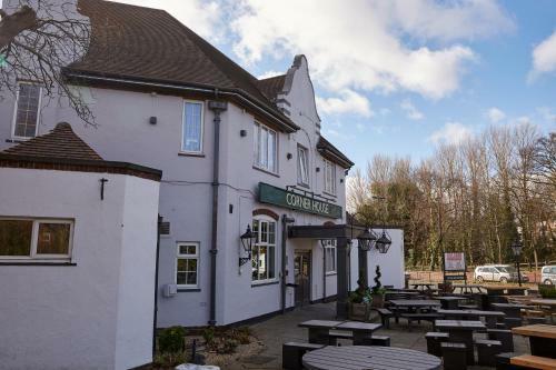 Hotel Corner House Inn By Good Night Inns
