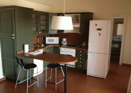 Apartamento Con Terraza Y Vistas Al Mar