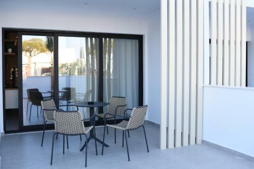 Chrystal Blue Suites 1 Bedroom Apartment Apollo
