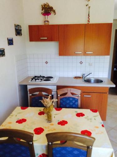 Apartments With A Parking Space Vinisce, Trogir - 17062